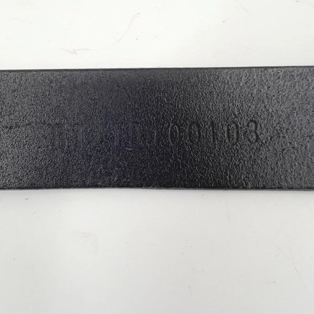 Fossil Mens Black‎ Leather Belt Silver Logo Buckle Size L fits 31-36  Rugged